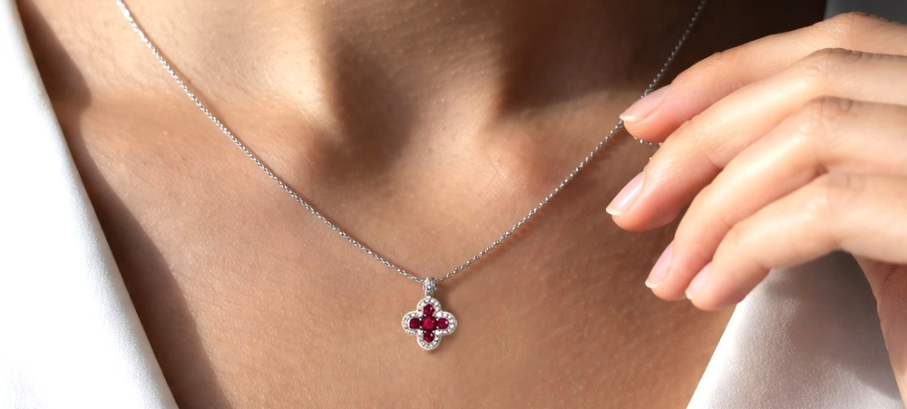 Collier aus dem Hause Leicht Juweliere